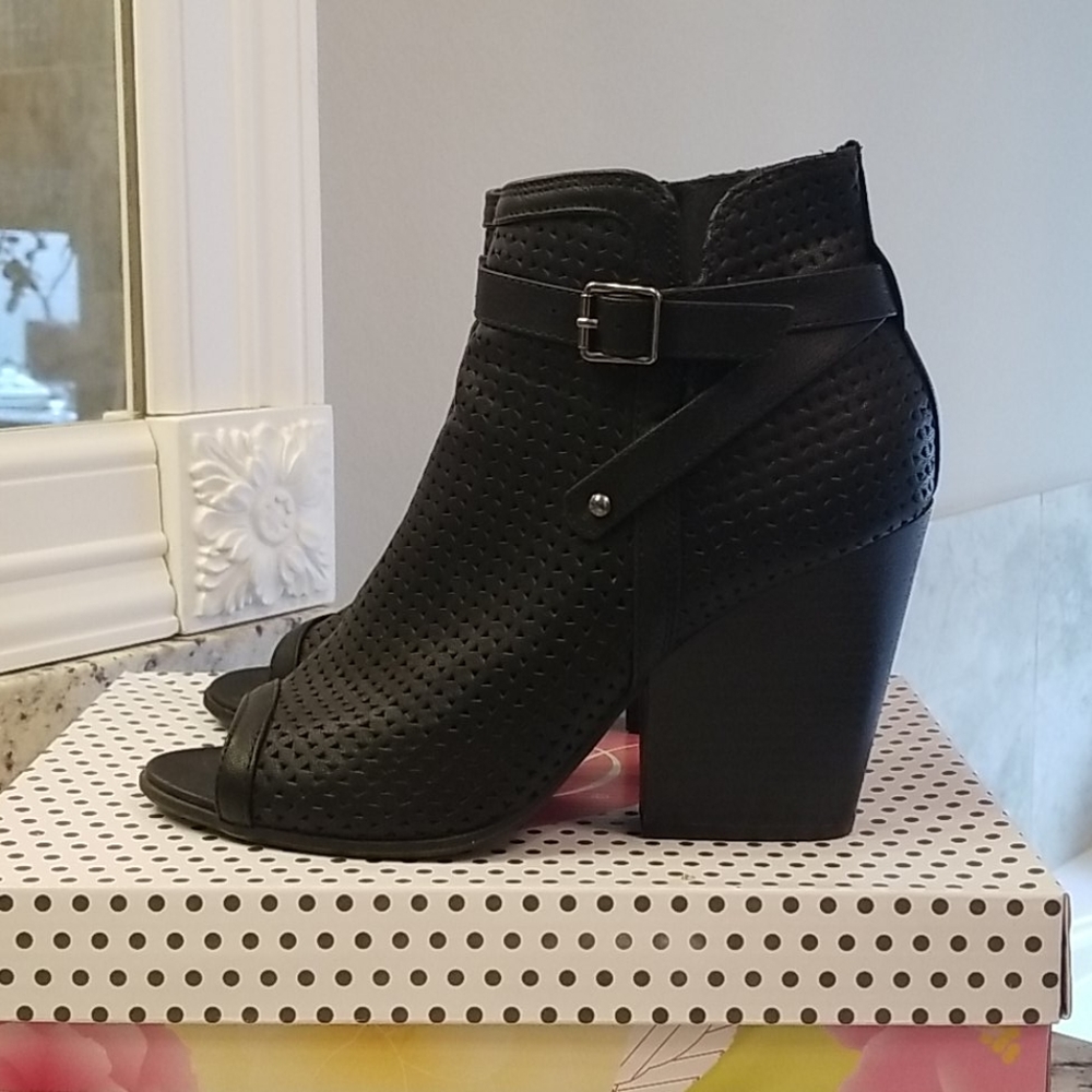 DELICIOUS | Bootie | 4047